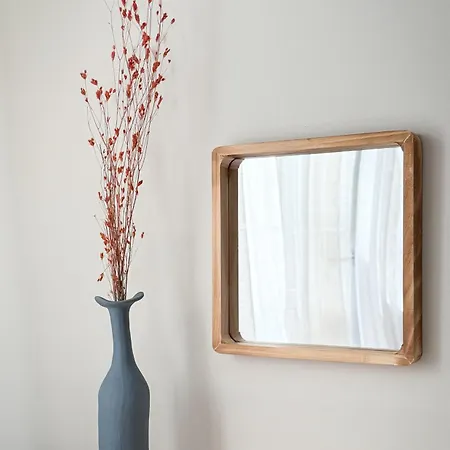 Stylish Retreat In 아파트 *